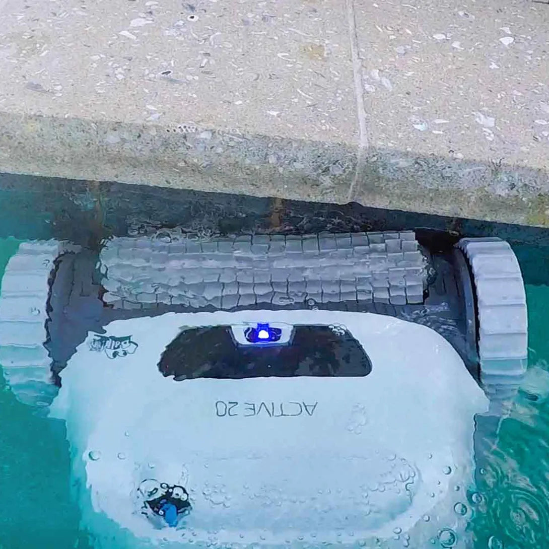 Robot Nettoyeur de Piscine Dolphin Active 20 – Fond, Parois et Ligne d’Eau