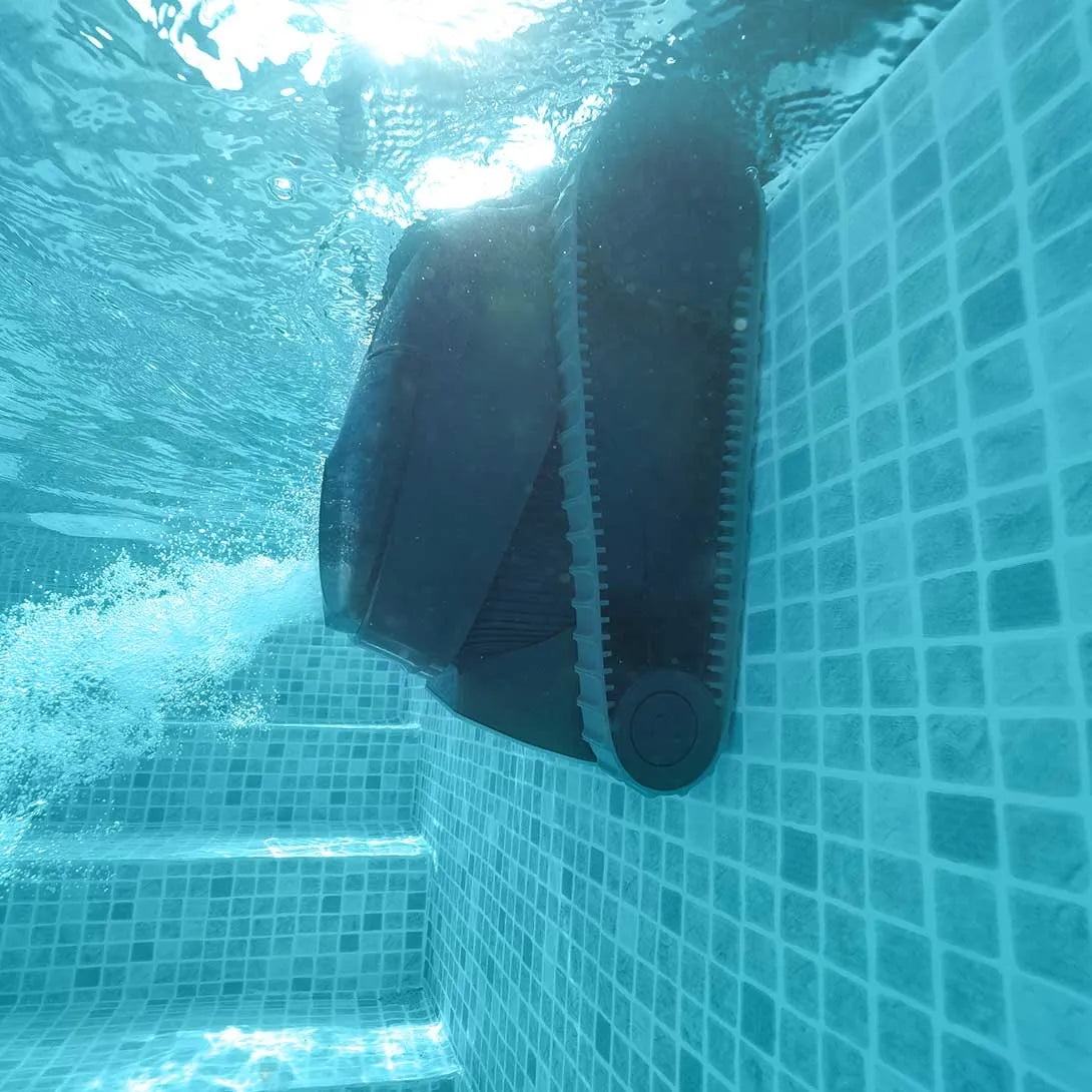Robot Nettoyeur de Piscine Dolphin LIBERTY 200 Sans Fil – Nettoyage du Fond et des Parois