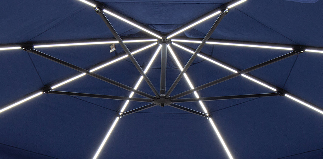 Parasol Cantilever Treasure Garden Starlux AKZ Plus 13’ Octogonal Vanilla | Mât Déporté avec Lumières LED
