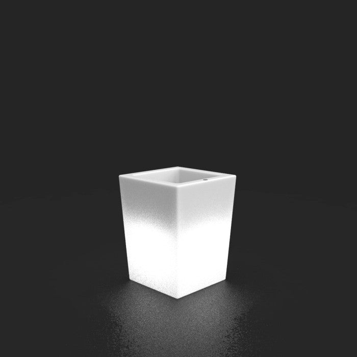 Haus Lux – Éclairage LED Multicolore | Luminaire Design Moderne pour Terrasse et Piscine