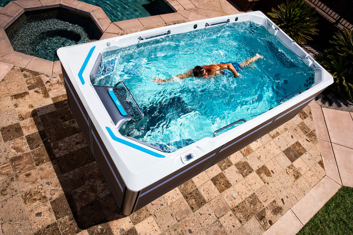 men swim spa