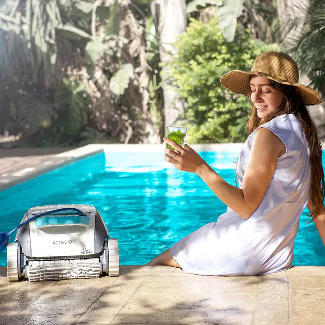 Robot Nettoyeur de Piscine Dolphin Active 10 – Compact, Léger et Efficace