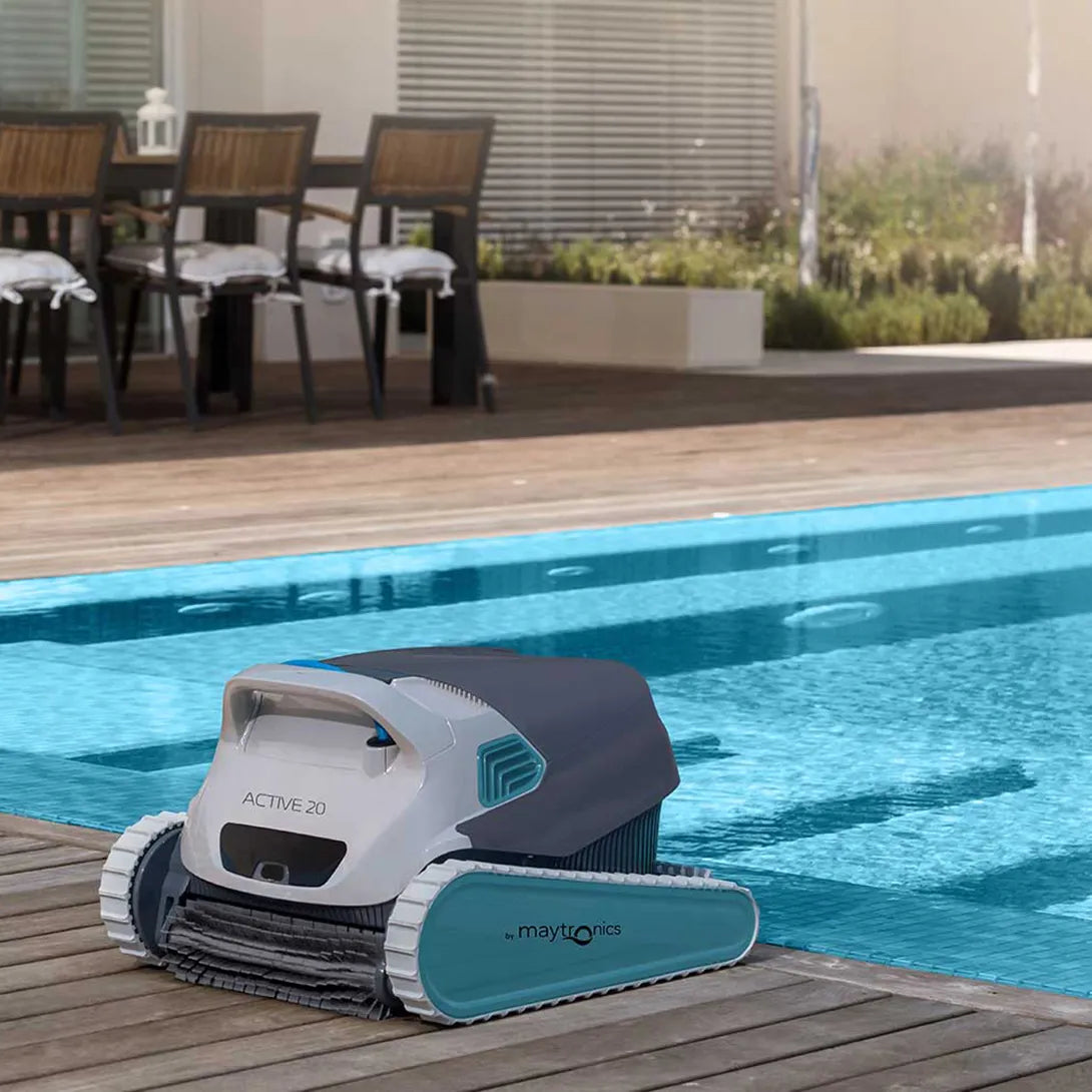 Robot Nettoyeur de Piscine Dolphin Active 20 – Fond, Parois et Ligne d’Eau
