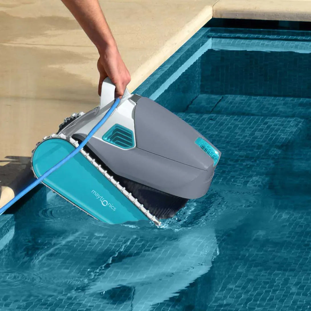Robot Nettoyeur de Piscine Dolphin Active 20 – Fond, Parois et Ligne d’Eau