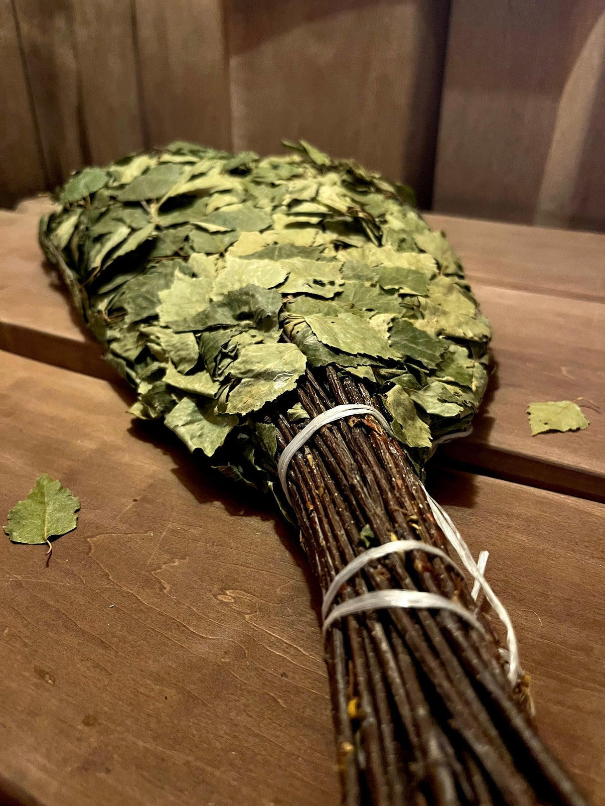 Fouet de sauna en bouleau (Sauna Whisk / Vihta) – Rituel sauna finlandais traditionnel